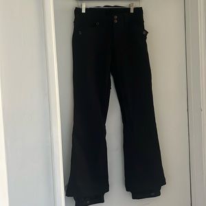 Women’s snowboarding pants